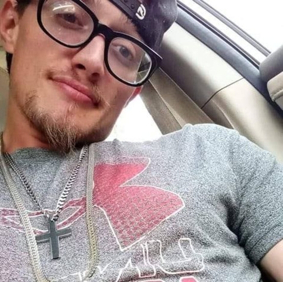 Meet your Posher, Cody - Picture 1 of 1